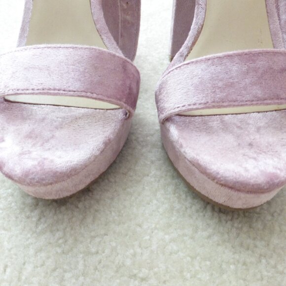 FOREVER 21 light lilac velvet chunky platform heels - Picture 6 of 11